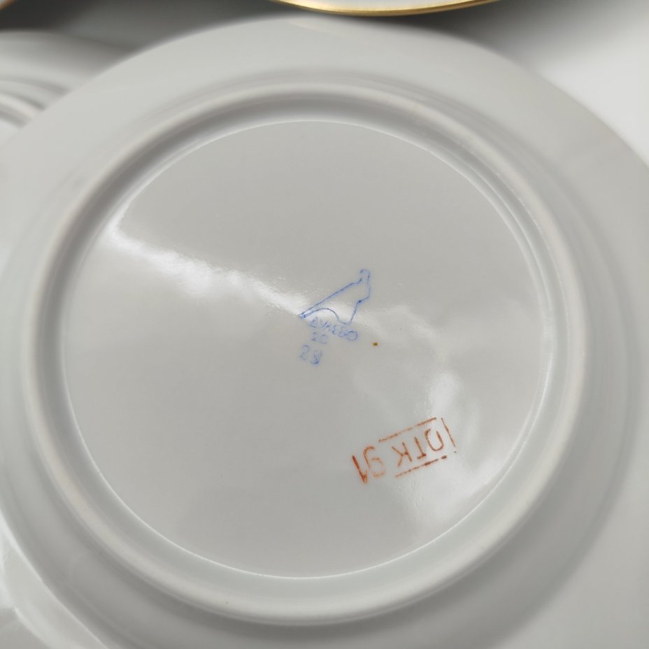 Набор пирожковых (закусочных) тарелок "Астры" на 6 персон, фарфор, деколь, золочение, Дулевский фарфоровый завод (Дулёво), СССР, 1968-1991 гг.