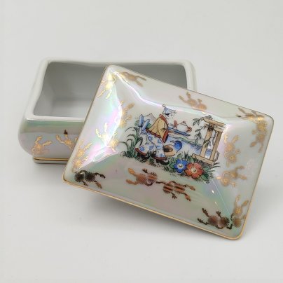 Шкатулка прямоугольной формы "Гейша"