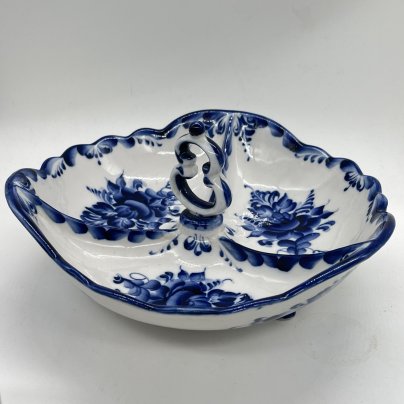 Менажница с расписным цветочным декором, Гжель, авт. Климов, Колочева, фарфор, роспись, Россия, 1990-2010 гг.