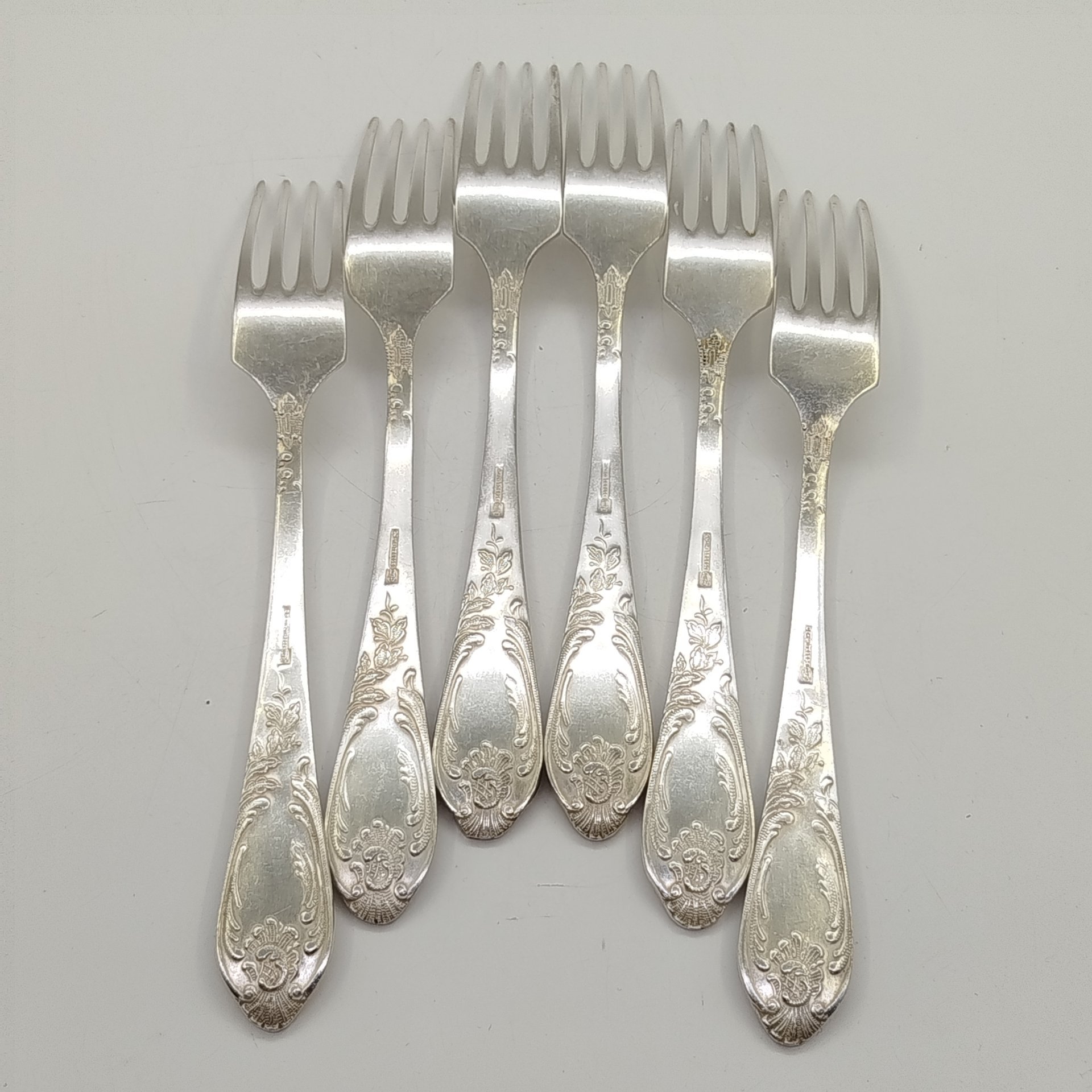Набор вилок с растительным декором на 6 персон