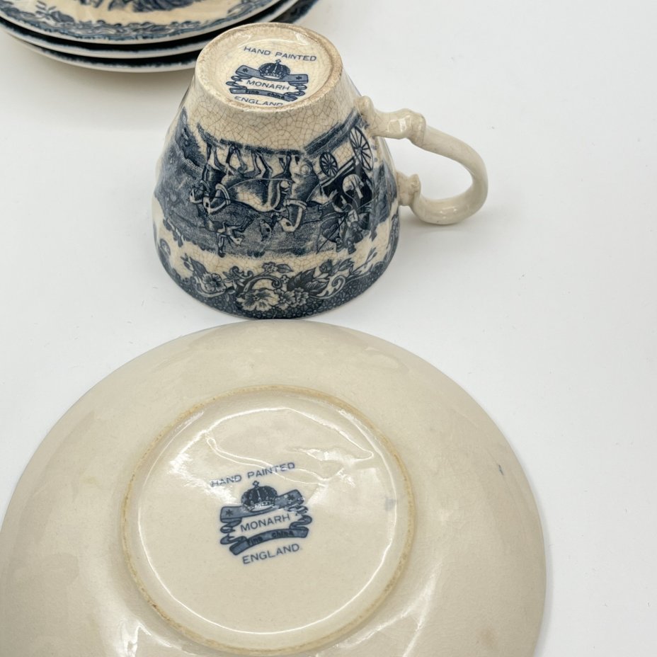 Набор чайных пар на 4 персоны, украшенных изображением экипажа, Monarh