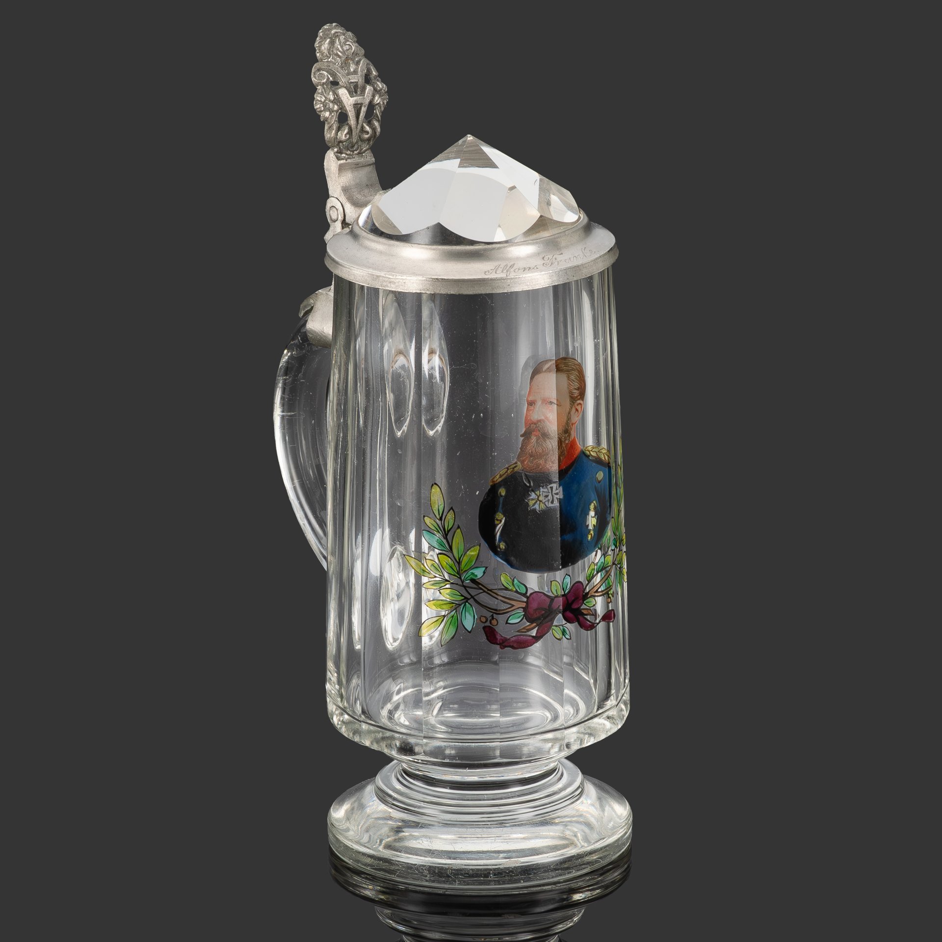 Кружка пивная с портретом Альфонса Франке (Alfons Franke), стекло, роспись, гранение, резьба, олово, Германия, 1890-1930 гг.