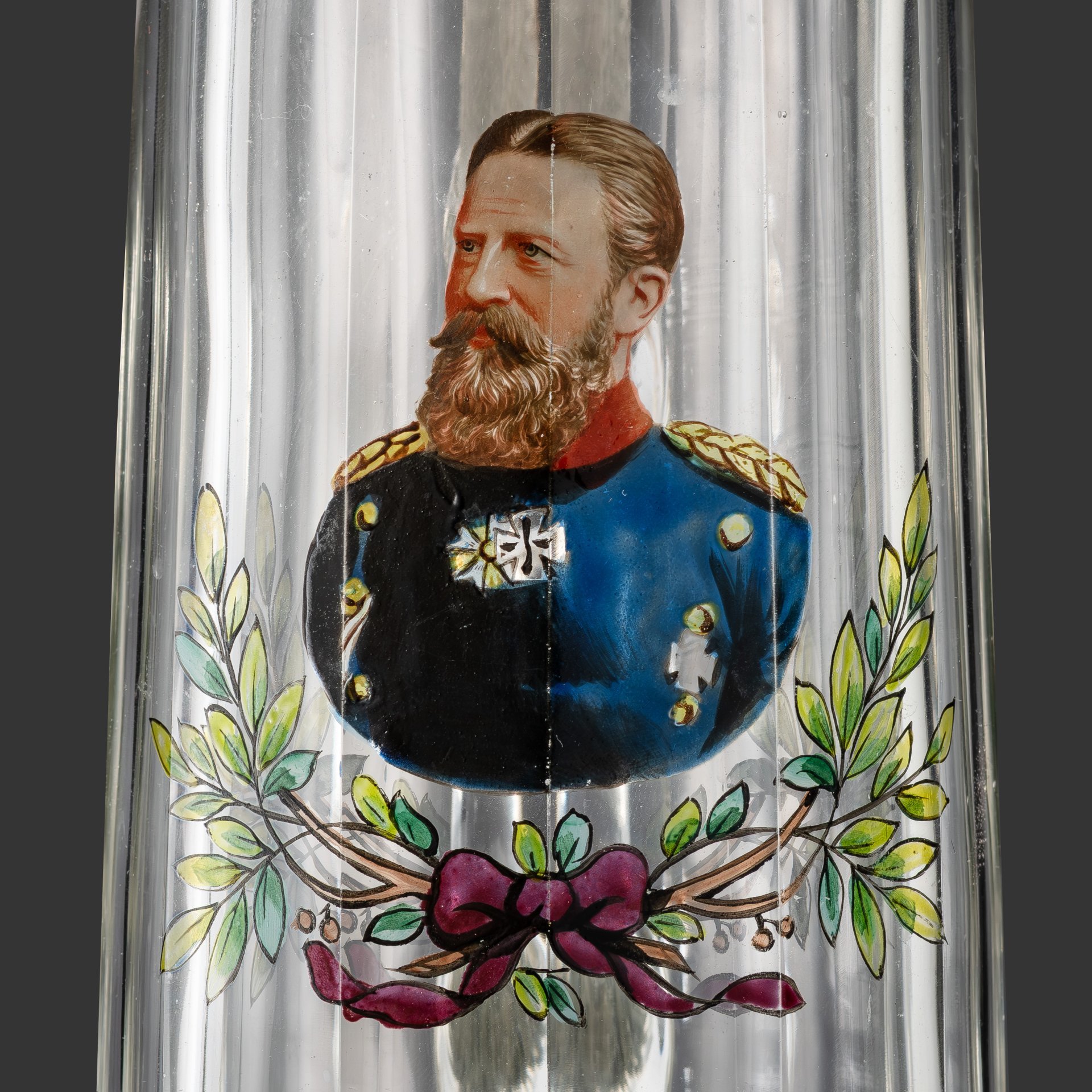 Кружка пивная с портретом Альфонса Франке (Alfons Franke), стекло, роспись, гранение, резьба, олово, Германия, 1890-1930 гг.