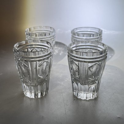 Набор из 4 стопок с геометрическим декором, стекло, пресс, СССР, 1970-1990 гг.