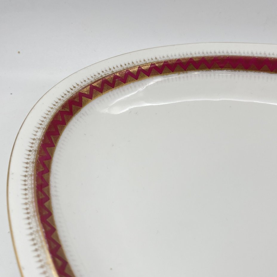 Блюдо овальной формы с золотисто-красной орнаментальной каймой, "Jaeger, Thomas & Co"