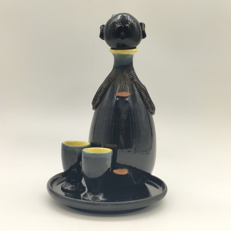 Набор для крепких напитков "Черт" (штоф, поднос и пара стопок)