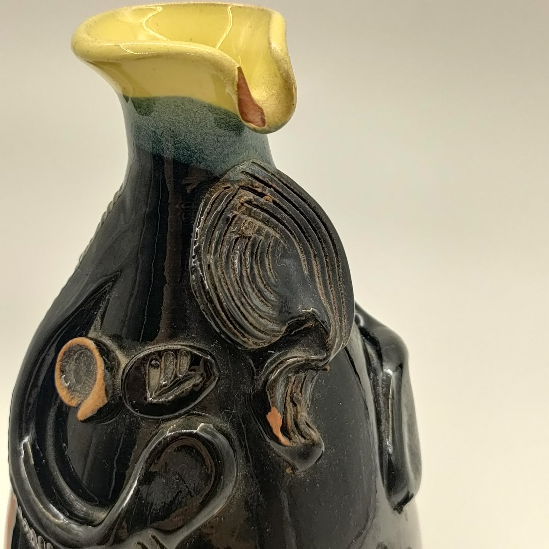 Набор для крепких напитков "Черт" (штоф, поднос и пара стопок), керамика, глазурь, СССР, 1970-1990 гг.