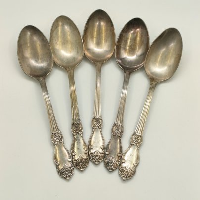 Набор столовых ложек "Серебряная роза" на 5 персон, мНЦ (медь-никель-цинк), серебрение, Кольчугинский завод цветных металлов, СССР, 1962-1991 гг.