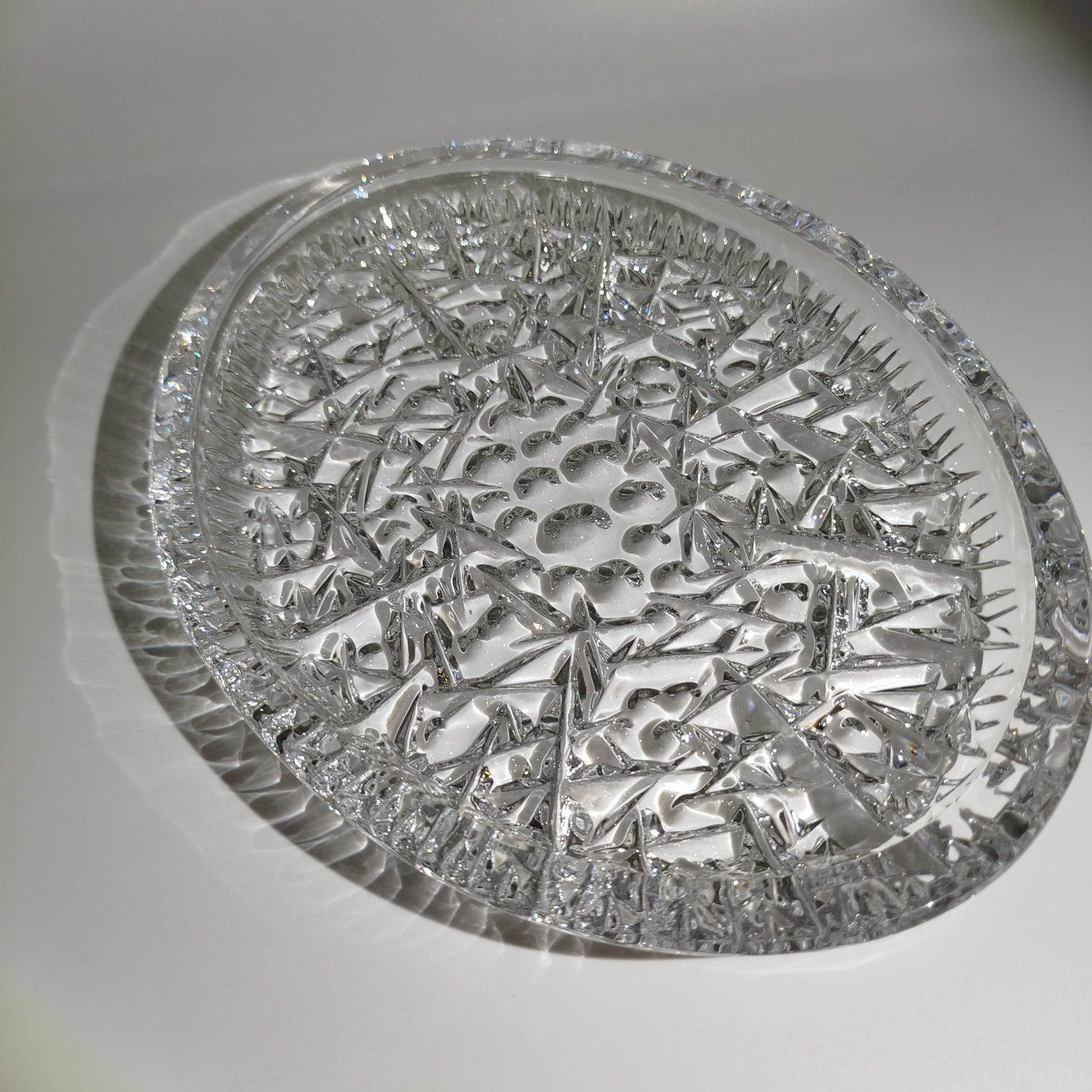 Блюдо сервировочное овальной формы "Космос", автор Л.Д. Смирнова, хрусталь, пресс, Ленинградский завод художественного стекла (ЛЗХС), СССР, 1960-1980 гг.