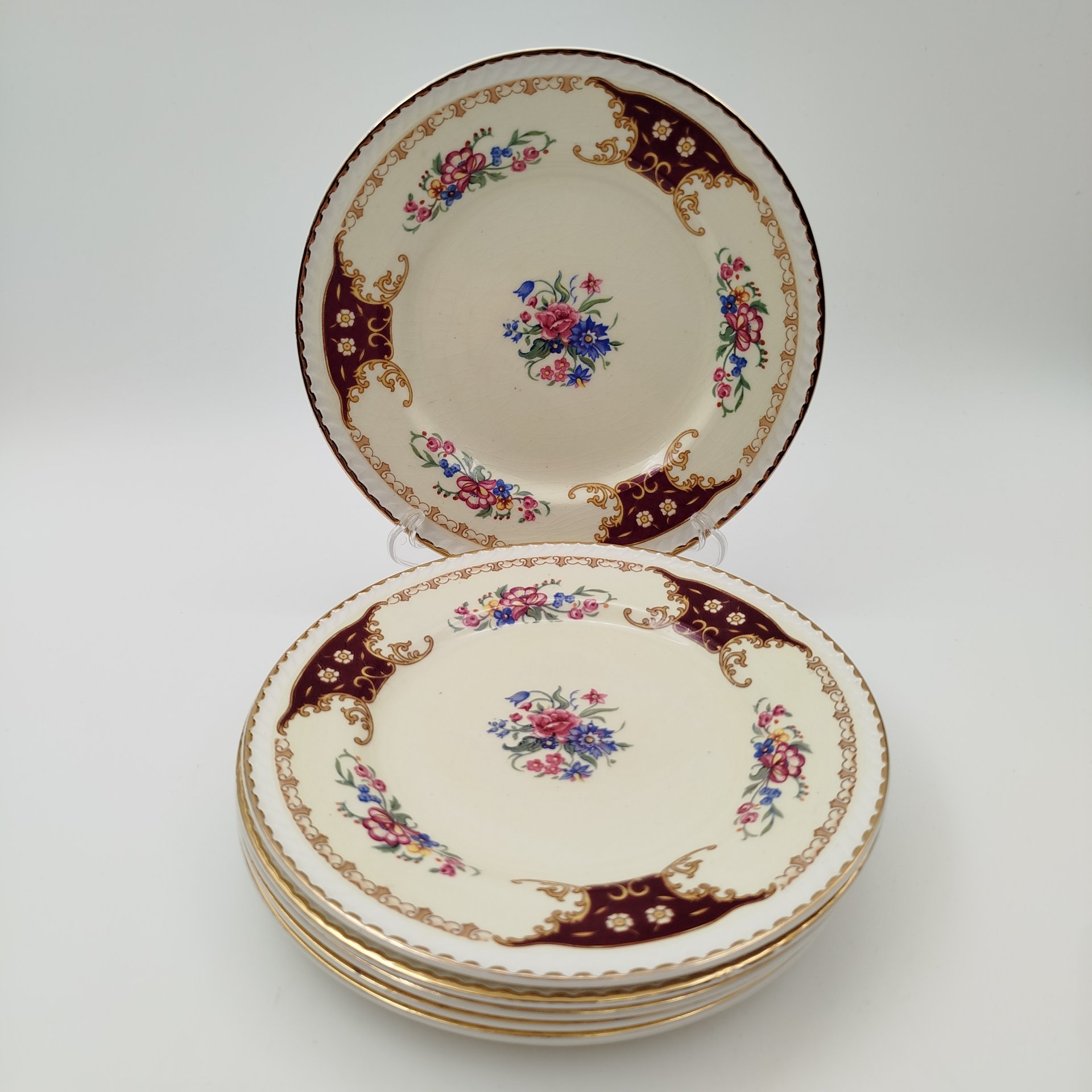 Набор пирожковых тарелок с цветочным декором на 7 персон, Portland Pottery, фаянс, деколь, золочение, Великобритания, 1946-1970 гг.