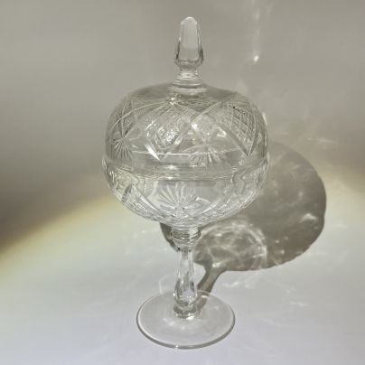 Ваза для десерта круглой формы на высокой ножке, стекло, алмазная грань, Россия, 2000 г.