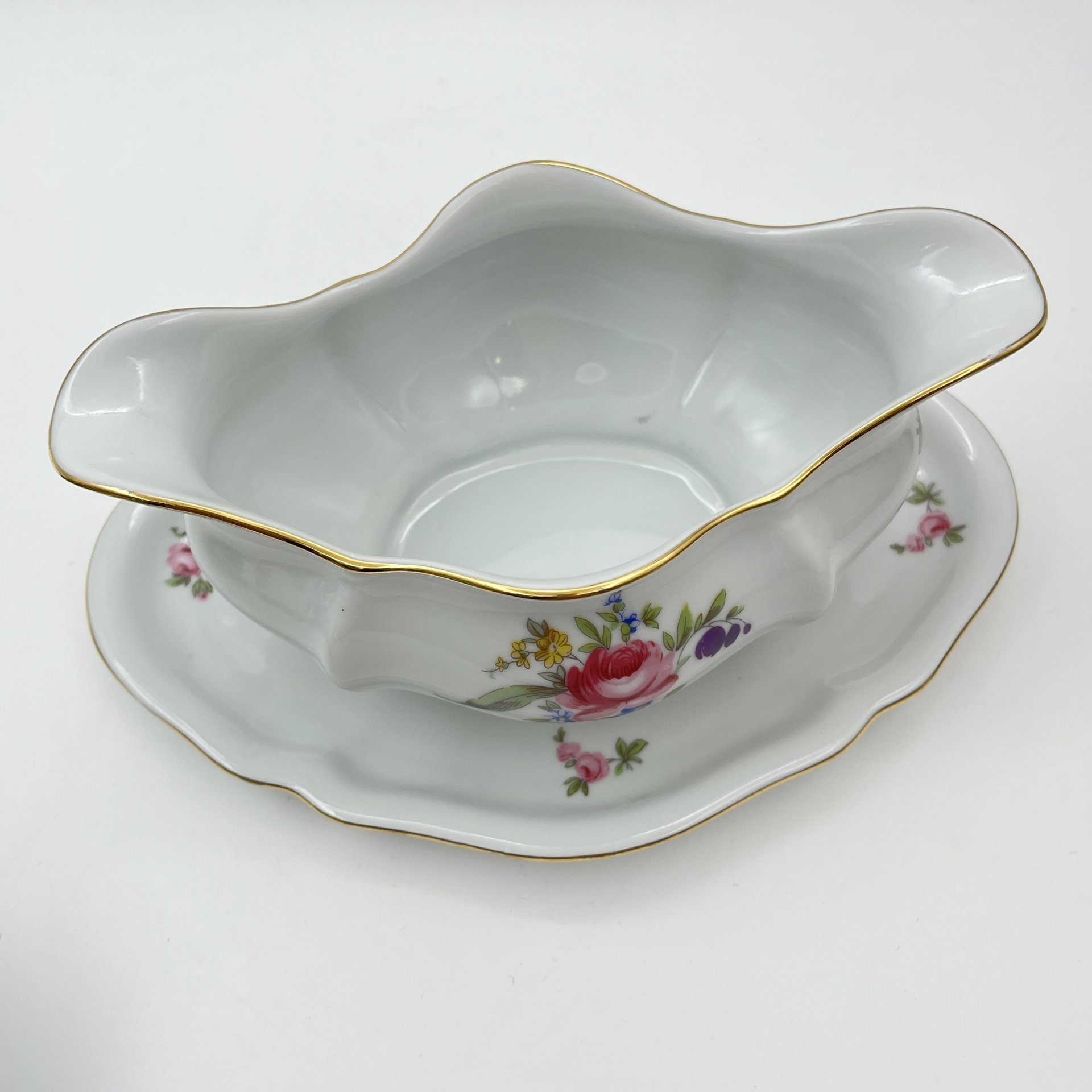 Соусник, украшенный цветочным декором, фарфор, деколь, золочение, Bohemia (Neurohlau), Германия, 1970-1990 гг.