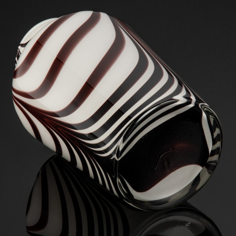 Ваза цилиндрической формы из коллекции Zebra, Loranto Glass