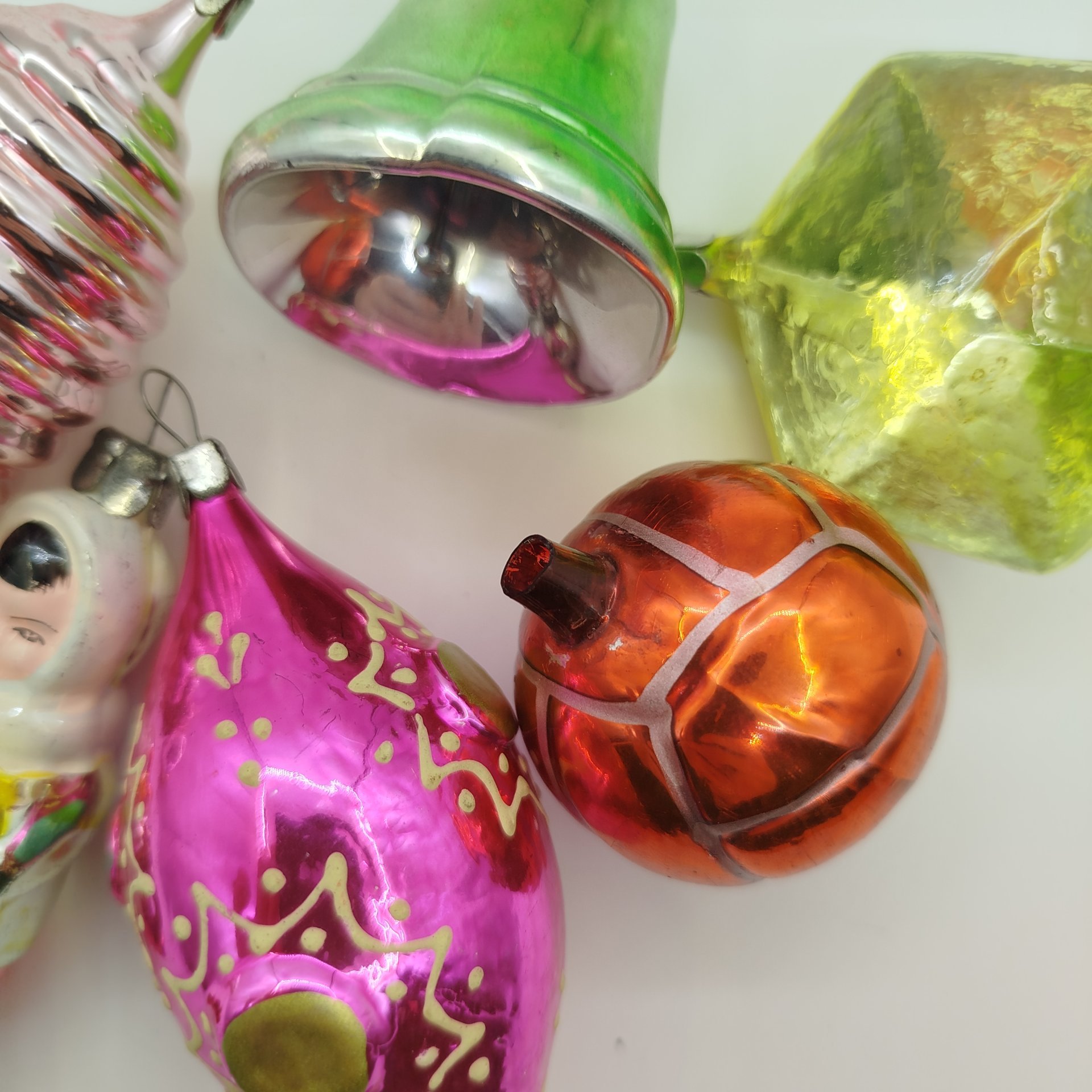 Набор шести елочных игрушек, стекло, металл, роспись, СССР, 1960-1980 гг.