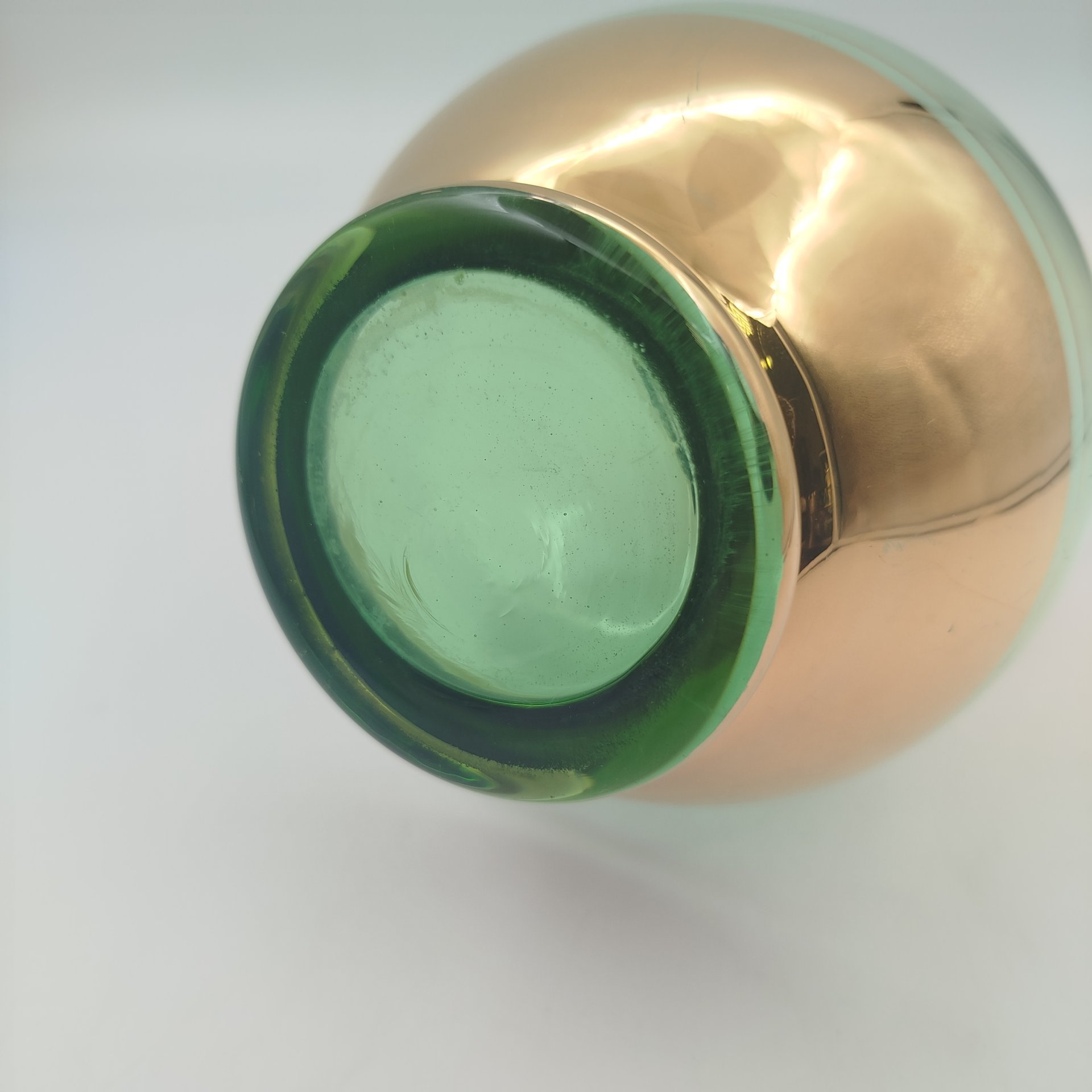 Графин с туловом зеленого цвета, стекло, золочение, Европа, 1970-2000 гг.