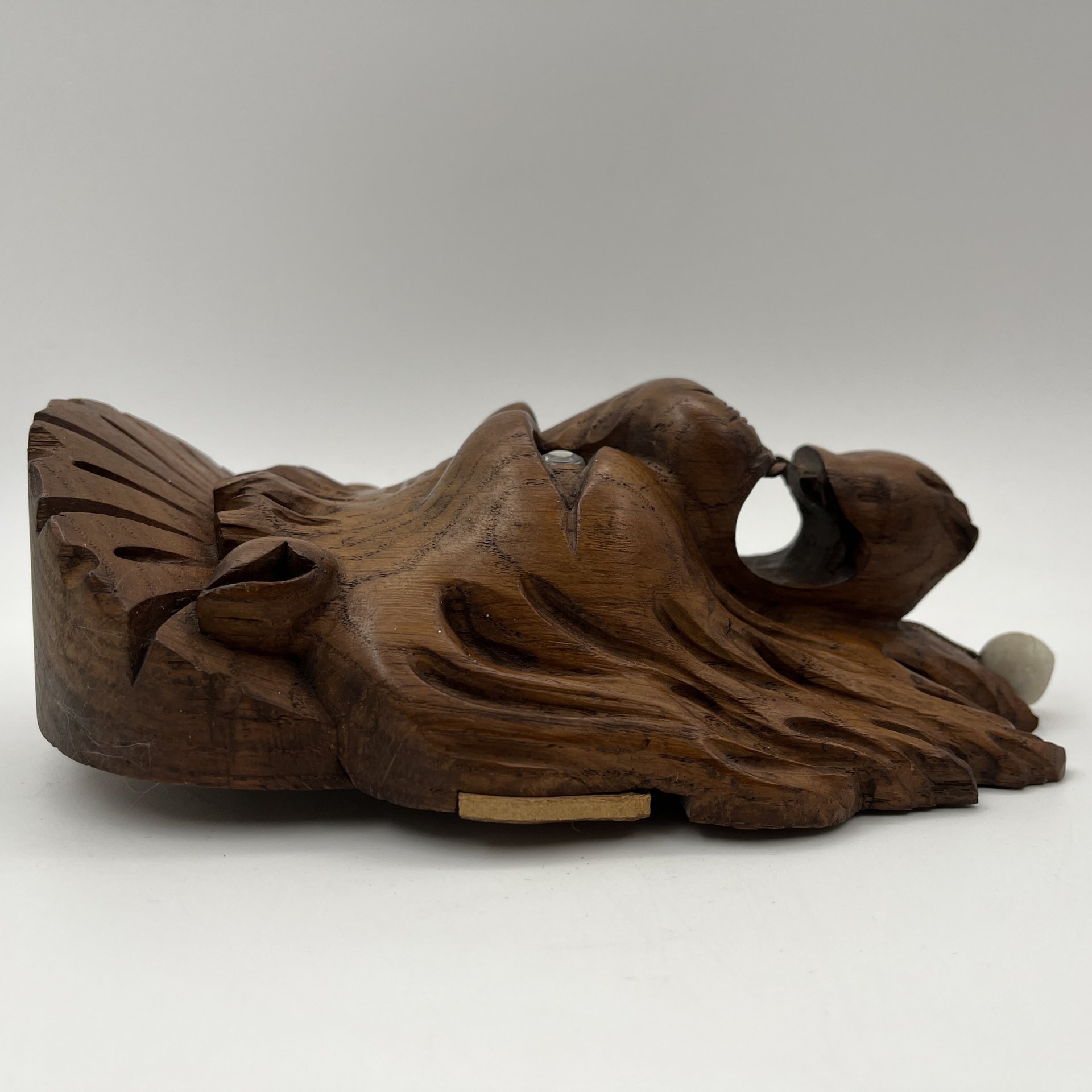 Настенный декор в виде горельефного изображения льва, дерево, резьба, композитный материал, Европа, 1970-1990 гг.