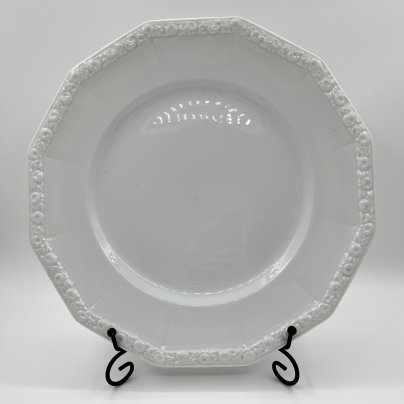 Блюдо с рельефным цветочным орнаментом вдоль борта, серия "Maria", Rosenthal (Розенталь)