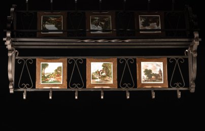 Вешалка-полка подвесная с декоративными вставками с изображением пейзажей, металл, фарфор, деколь, Европа, 1990-2000 гг.