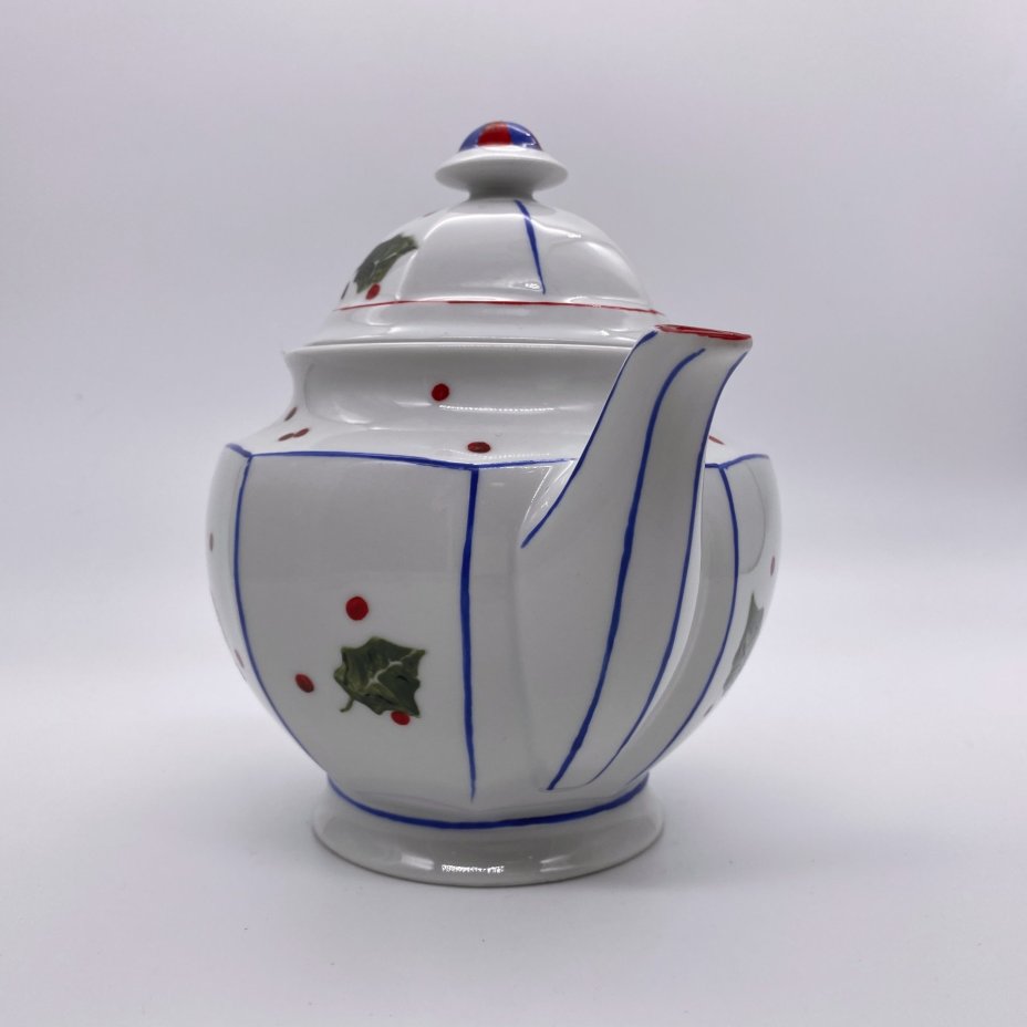 Чайник, украшенный авторской росписью художника M.Pierre V. "Листья омелы", Winterling Marktleuthen Bavaria