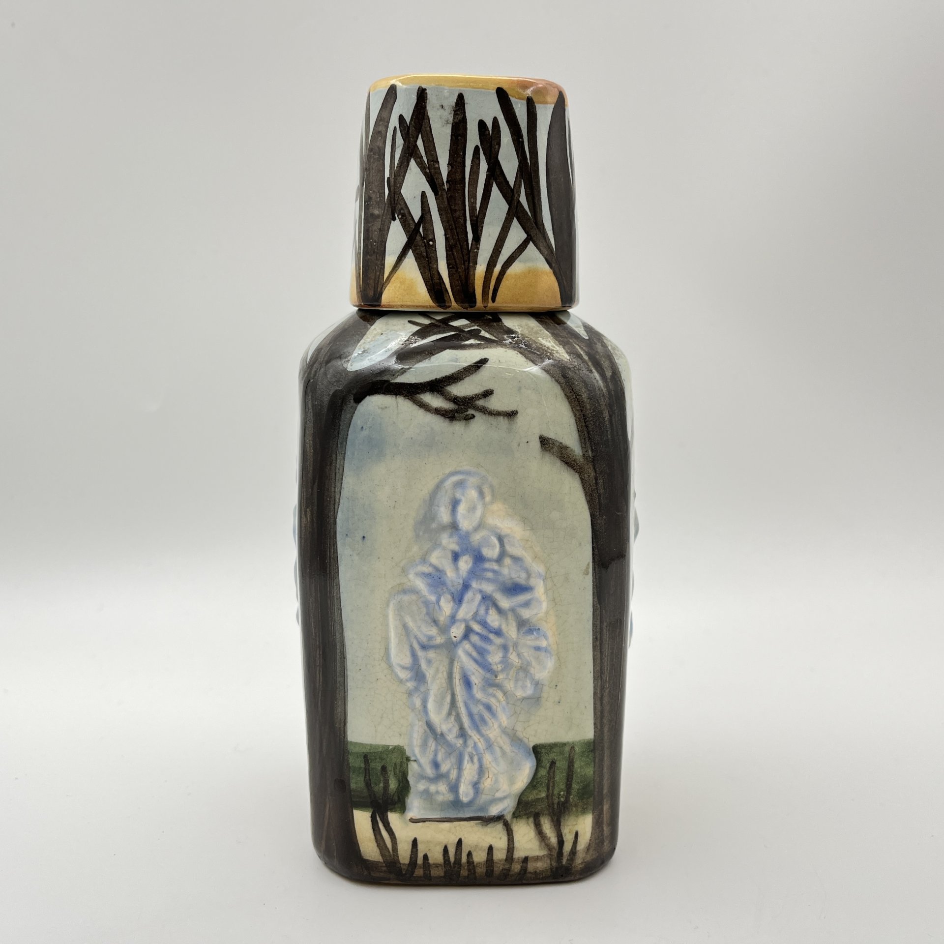 Штоф четырехгранный "Летний сад" с крышкой-стопкой, керамика, роспись, СССР, 1950-1970 гг.