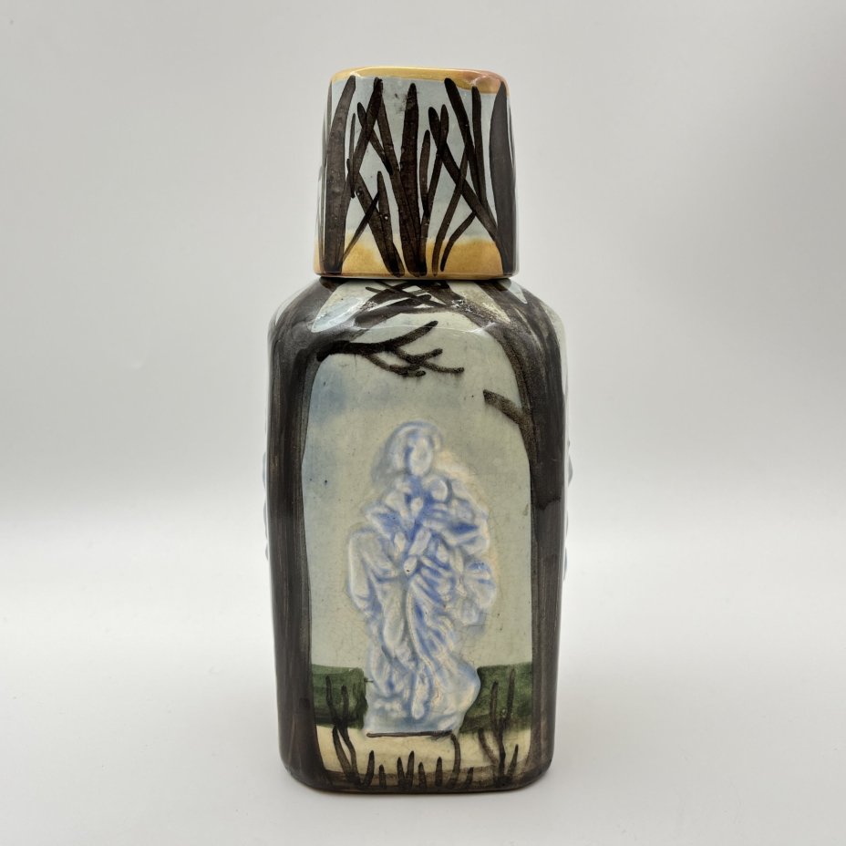 Штоф четырехгранный "Летний сад" с крышкой-стопкой, керамика, роспись, СССР, 1950-1970 гг.