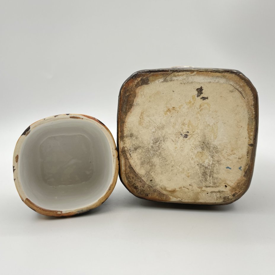 Штоф четырехгранный "Летний сад" с крышкой-стопкой