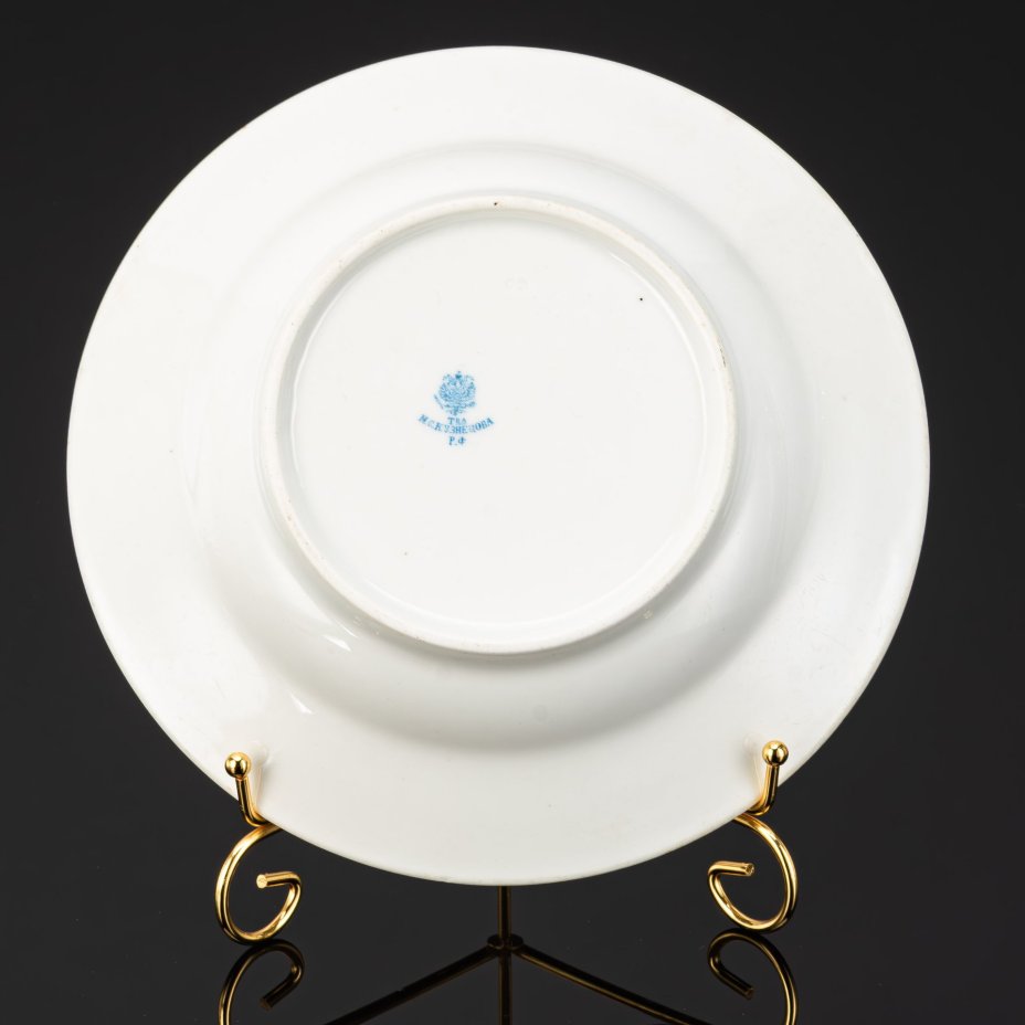 [Железные дороги] Тарелка суповая из буфета железнодорожной станции "Псков", фарфор, деколь, Товарищество М.С. Кузнецова в Риге, Российская империя, 1890-1917 гг.