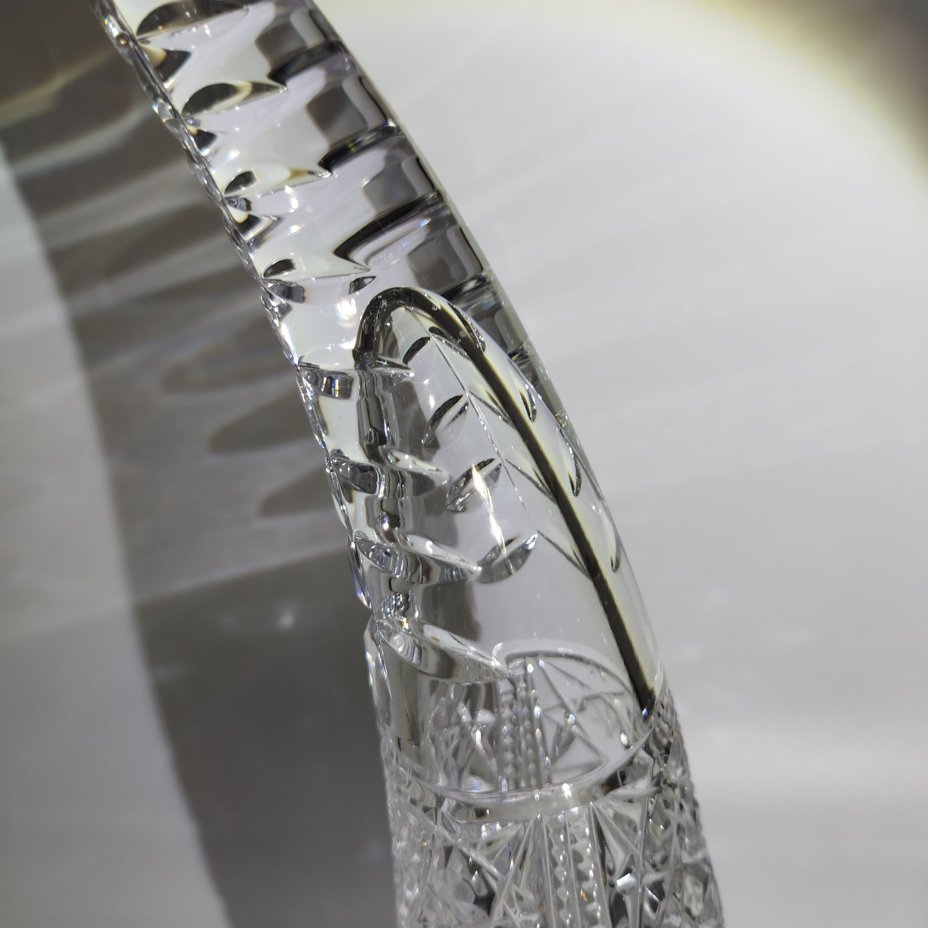 Кубок для вина ("Рог изобилия"), украшенный рельефным декором