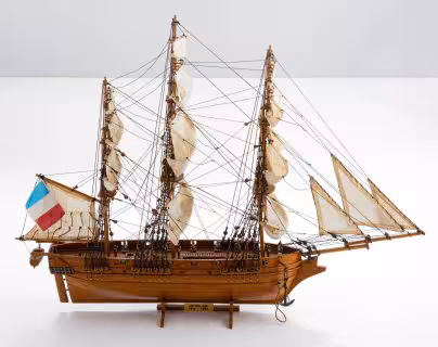Модель парусного корабля французского флота "Астролябия 1811-1851"