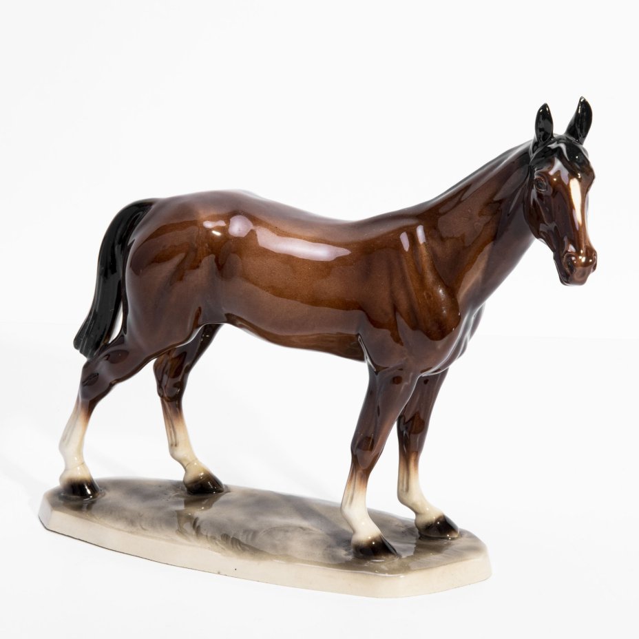 Статуэтка "Лошадь", фаянс, роспись, мануфактура "Hertwig", Германия, 1941-1958 гг.