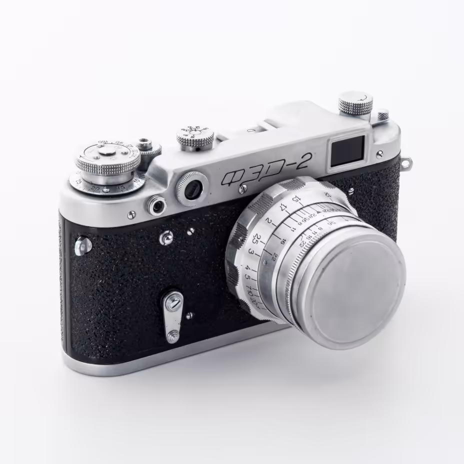 Фотоаппарат "ФЭД-2" с объективом "Индустар-26м" и светофильтром, в оригинальном кофре, Харьковский машиностроительный завод им. Дзержинского (ФЭД)