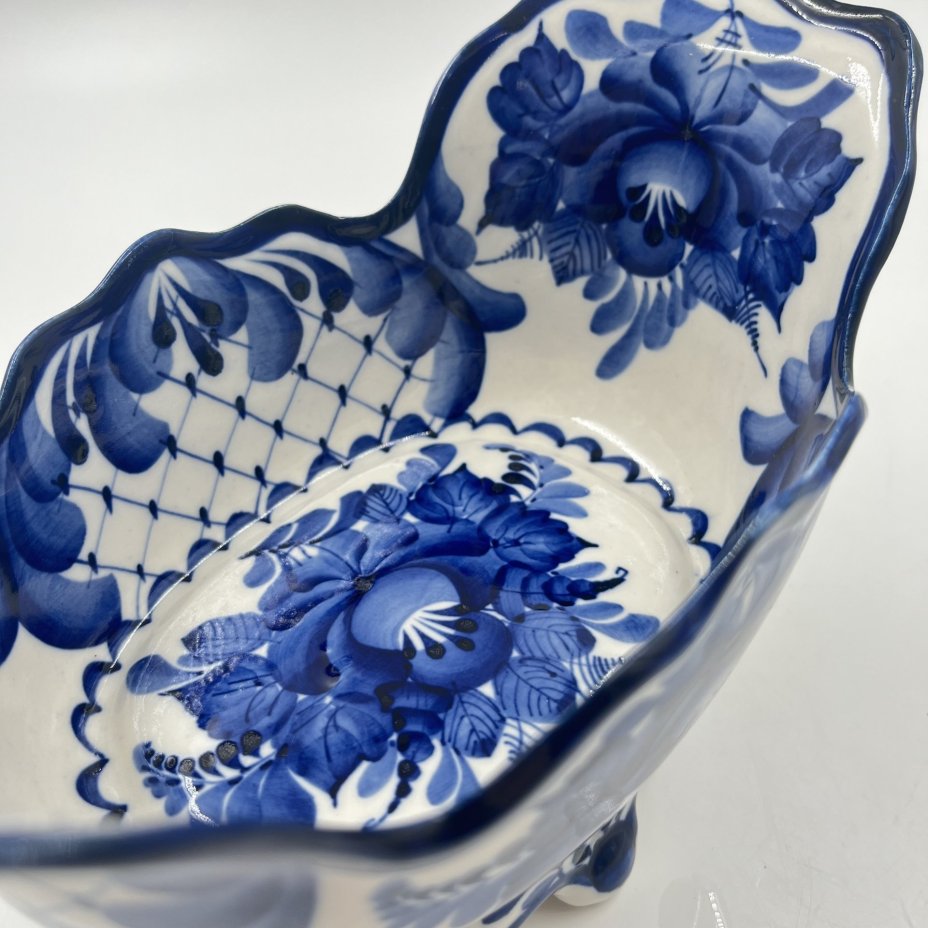 Икорница "Ванночка" с цветочным декором, Гжель, авт. Короткова