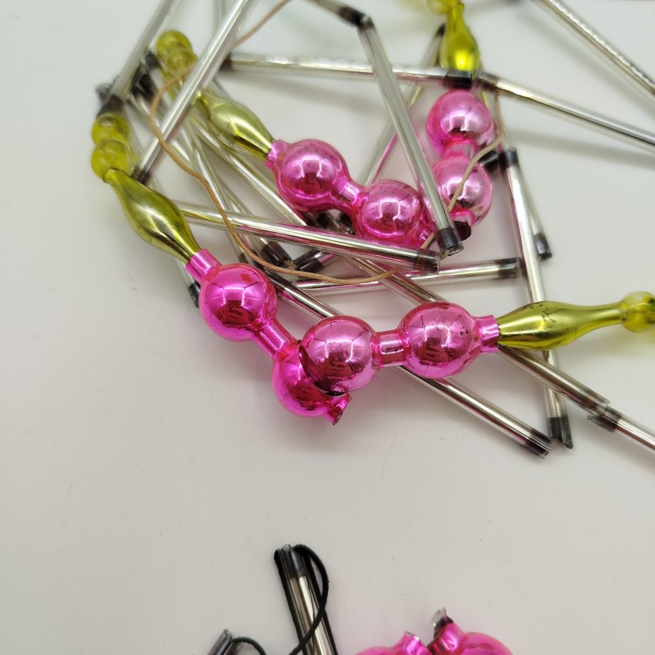 Набор из четырех бус для ёлки, стекло, стеклярус, Завод «Лаборприбор», СССР, 1950-1980 гг.