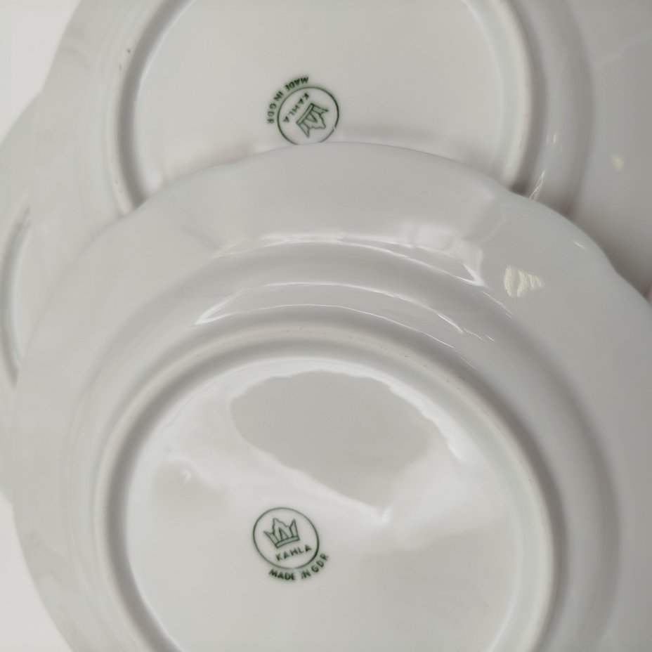 Набор десертных тарелок с блюдом на 6 персон, украшенный цветочным декором, фарфор, деколь, золочение, Kahla, Германия, 1968-1991 гг.