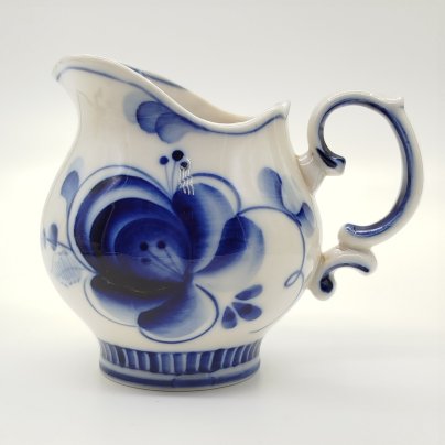 Сливочник (молочник) с цветочным декором