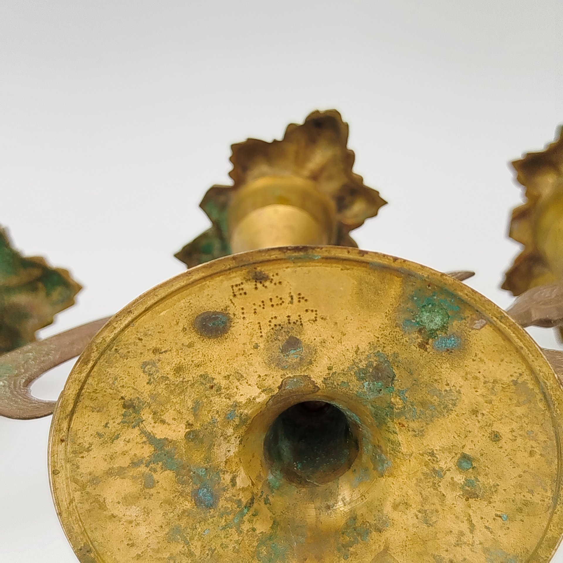 Подсвечник на 3 свечи