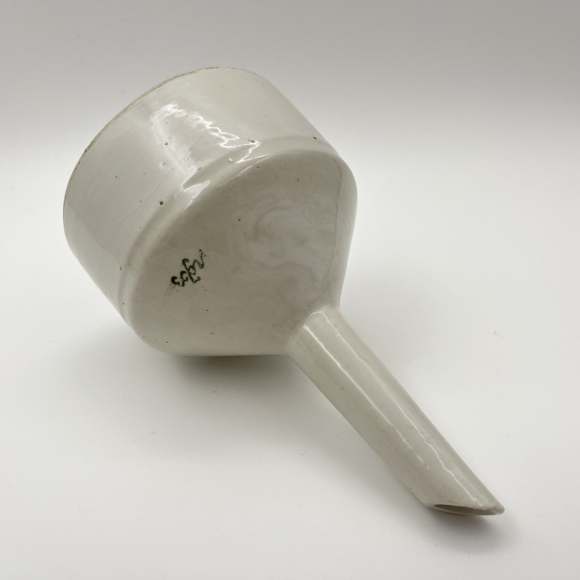 Воронка Бюхнера (прибор для вакуумной фильтрации растворов), фарфор, Ленинградский фарфоровый завод (ЛФЗ), СССР, 1940-1950 гг.