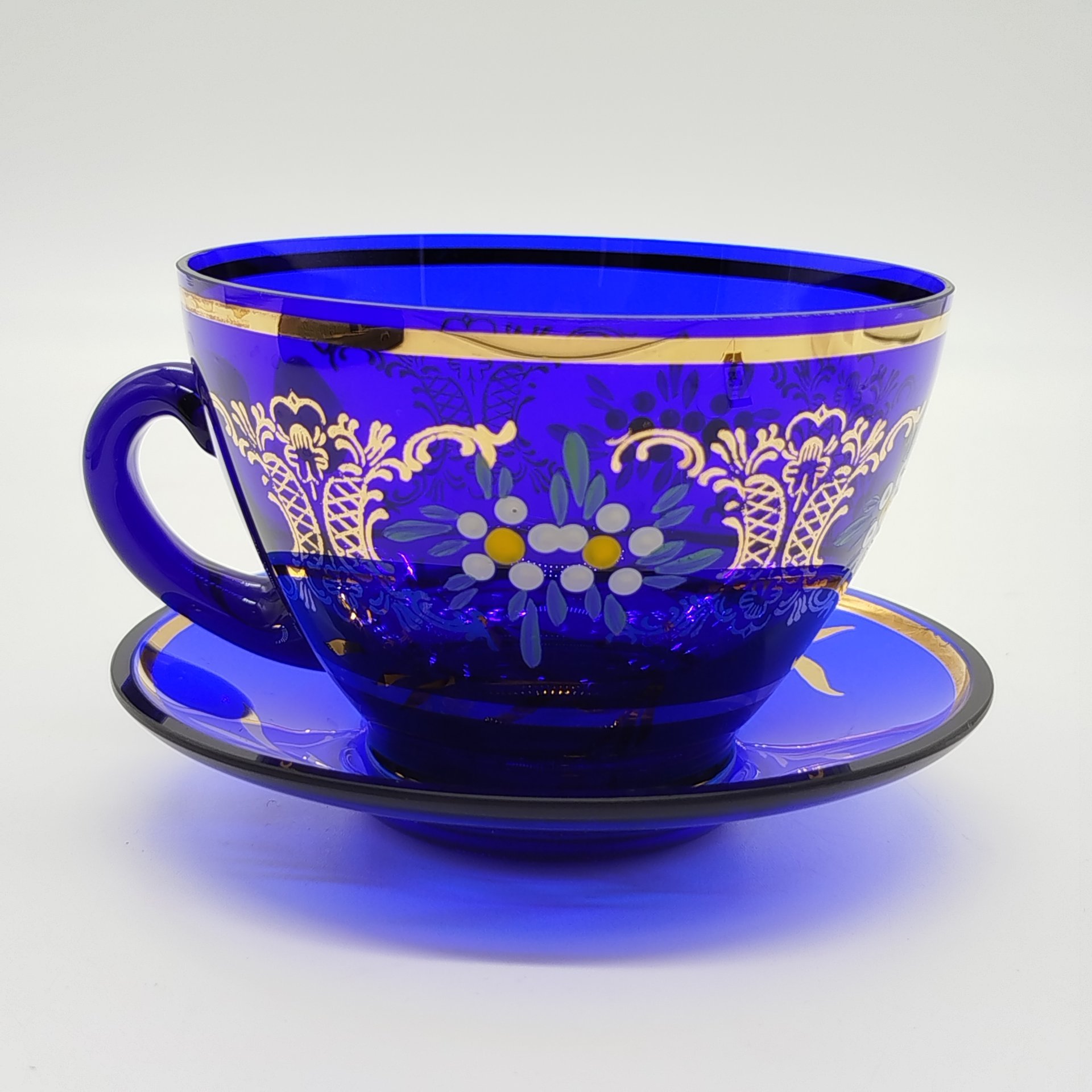 Чайная пара синего оттенка, украшенная растительным декором (в подборе), Bohemia Crystal (Bohemia Glass)