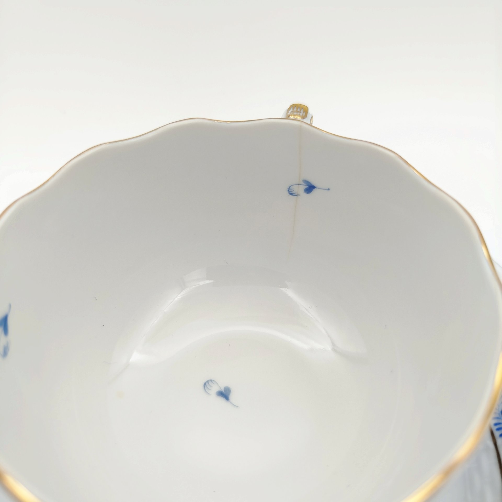Трио чайное, выполненное в фирменном дизайне "Chinese Bouquet" ("Apponyi Blue"), Herend (Херенд)