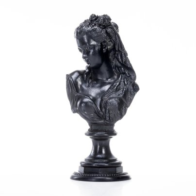 Бюст "Весна" (по модели 1860 г. французского скульптора Альберта -Эрнеста Каррье-Беллёза), Каслинский чугунолитейный завод (Касли)