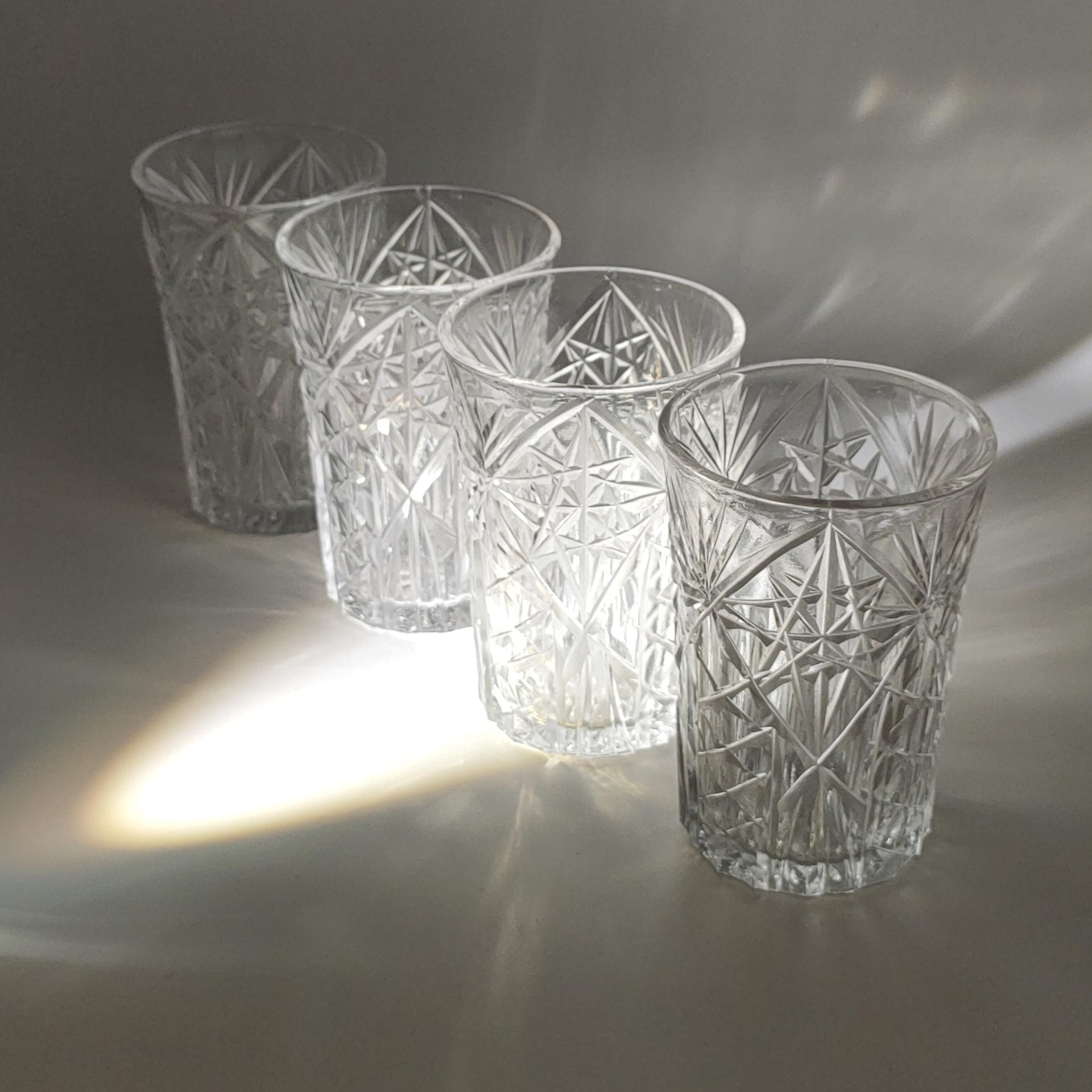 Набор из 4-х стаканов с резным геометрическим декором, стекло, алмазная грань, СССР, 1970-1990 гг.