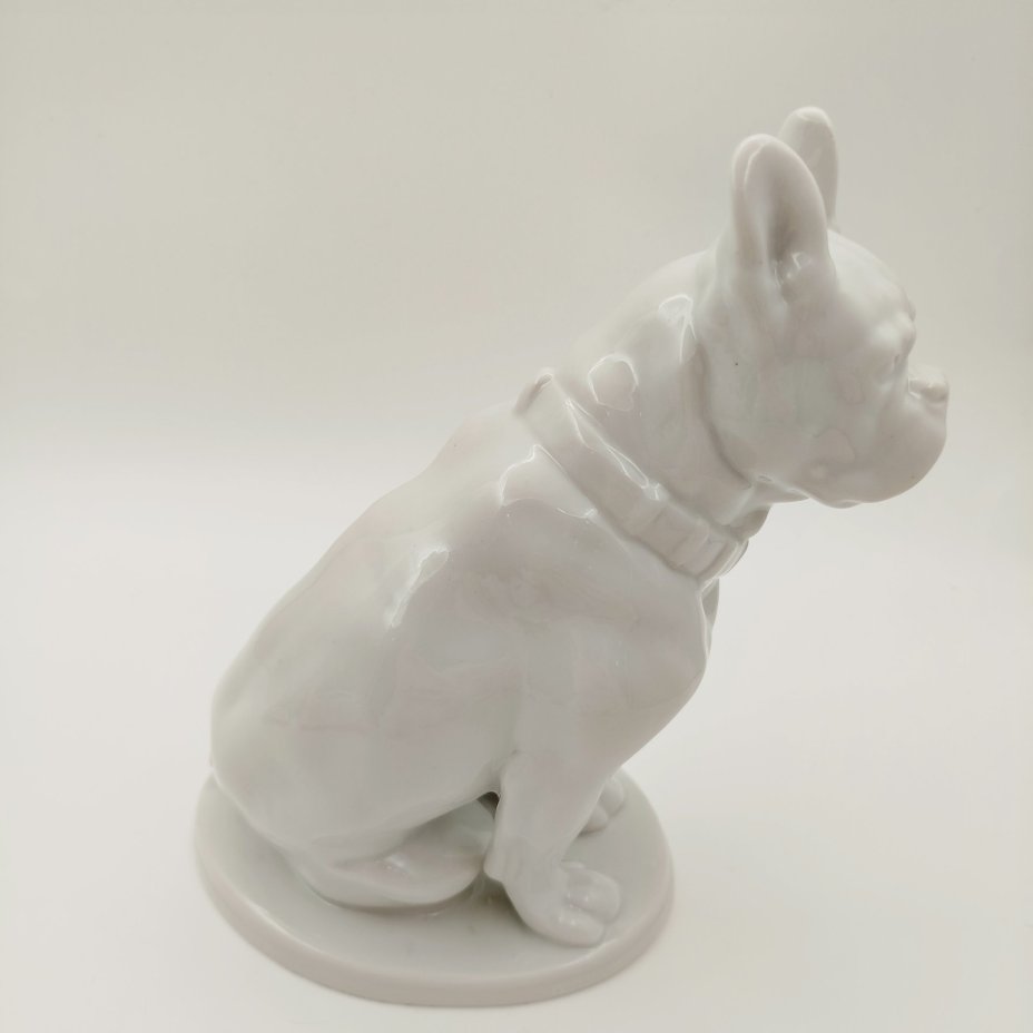 Статуэтка "Боксер", скульптор В.С. Драчинская, фарфор, Ленинградский фарфоровый завод (ЛФЗ), СССР, 1960-1969 гг.