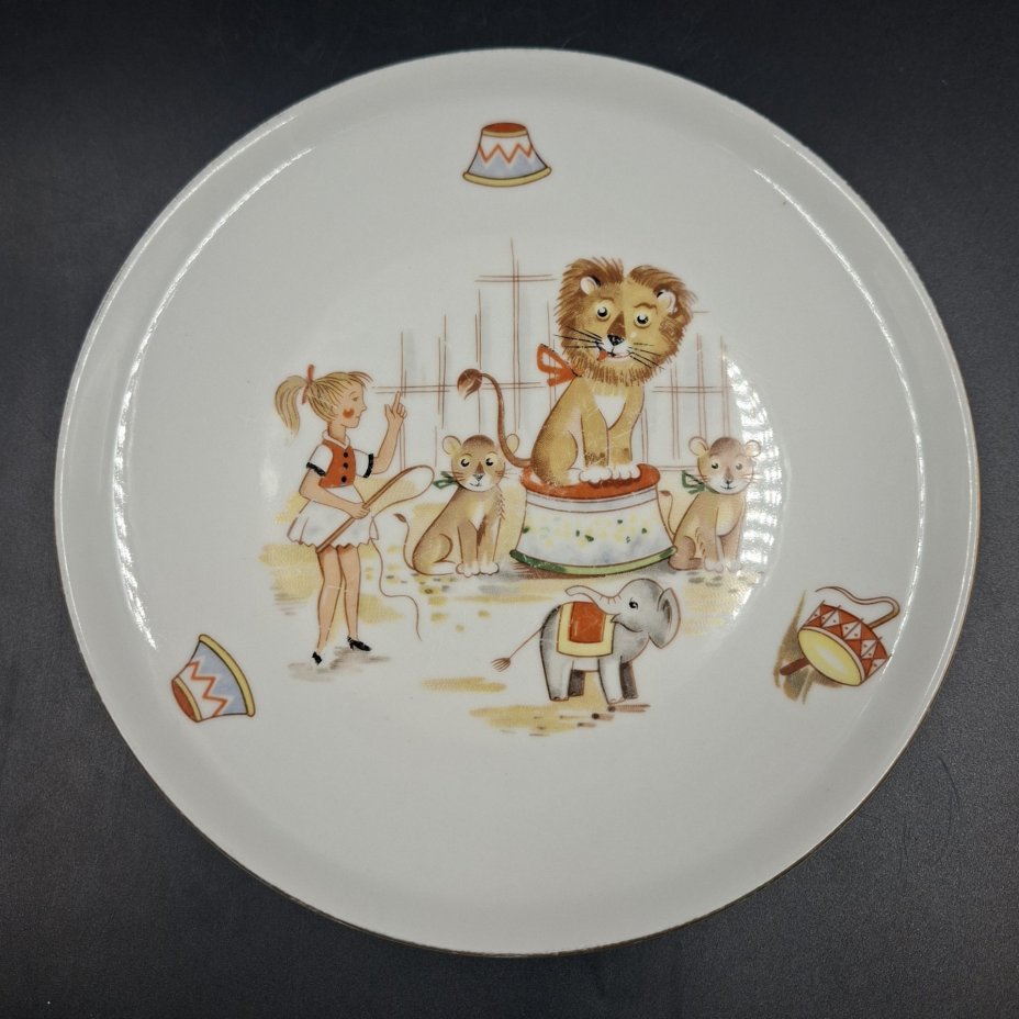 Набор детский из двух тарелок с изображением цирковых животных