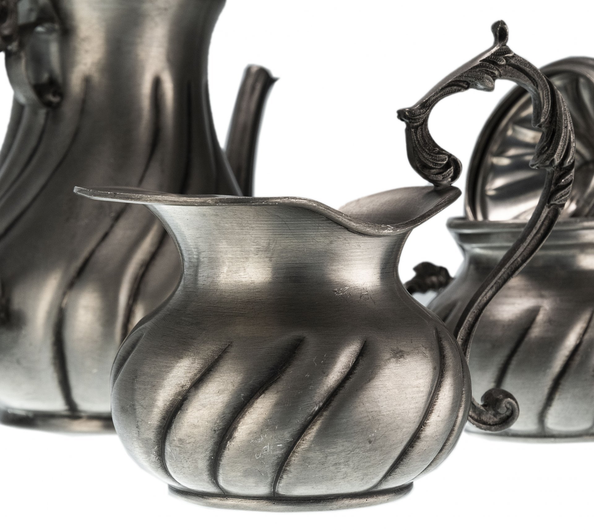 Сервиз кофейный (4 предмета и поднос), олово, Германия, 1950-1970 гг.