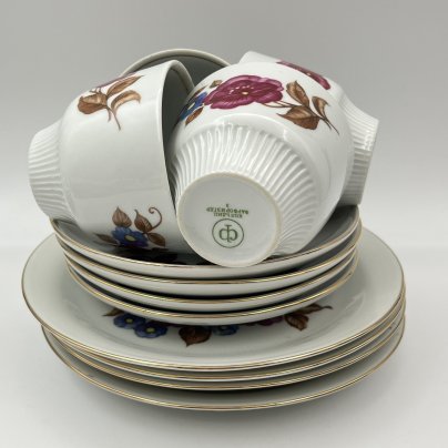 Набор чайно-кофейных трио с цветочным декором на 4 персоны, фарфор, деколь, золочение, Colditz (Кольдиц), ГДР, 1960-1980 гг.