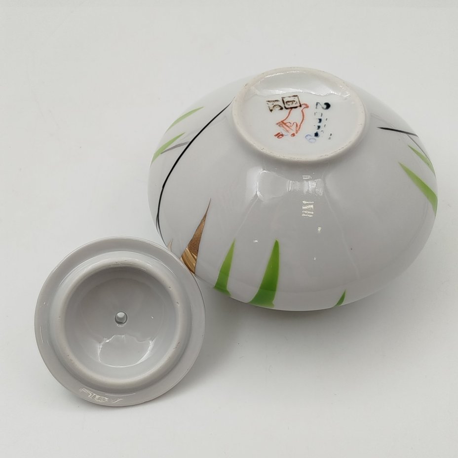 Сахарница из сервиза "Ивушка", автор росписи Яснецов В.К.