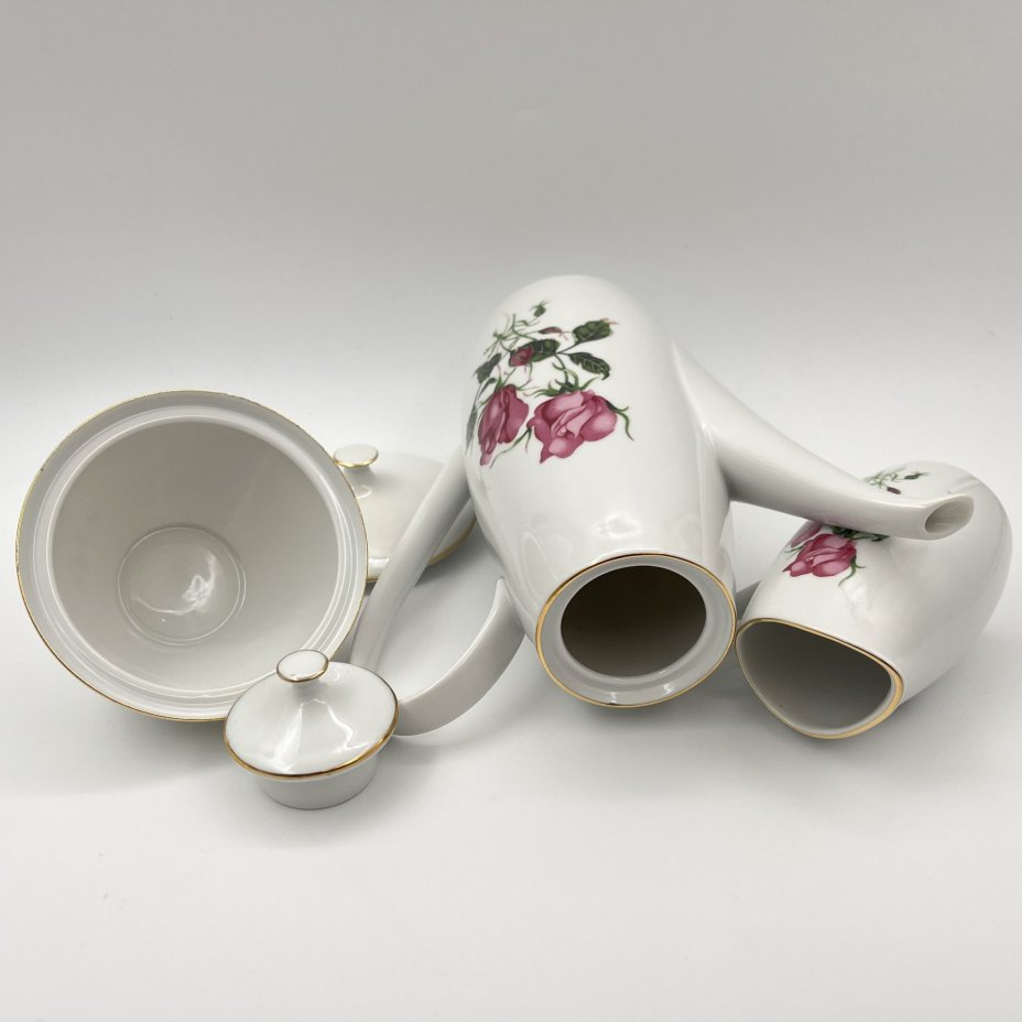 Сервиз кофейный на 6 персон (15 предметов), украшенный изображением розы, фарфор, деколь, золочение, Bohemia (Neurohlau), Чехословакия, 1970-1990 гг.