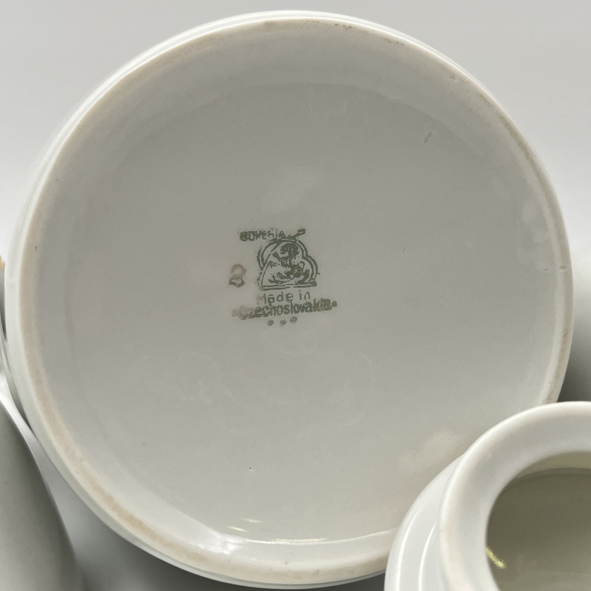 Сервиз кофейный на 6 персон (15 предметов), украшенный изображением розы, фарфор, деколь, золочение, Bohemia (Neurohlau), Чехословакия, 1970-1990 гг.