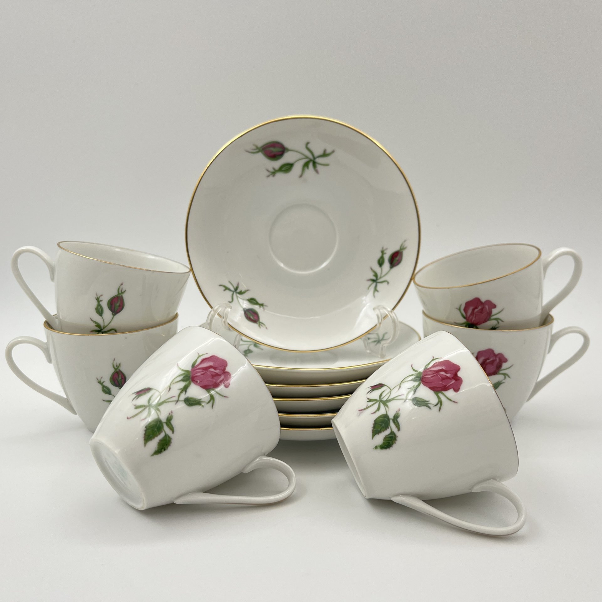 Сервиз кофейный на 6 персон (15 предметов), украшенный изображением розы, фарфор, деколь, золочение, Bohemia (Neurohlau), Чехословакия, 1970-1990 гг.