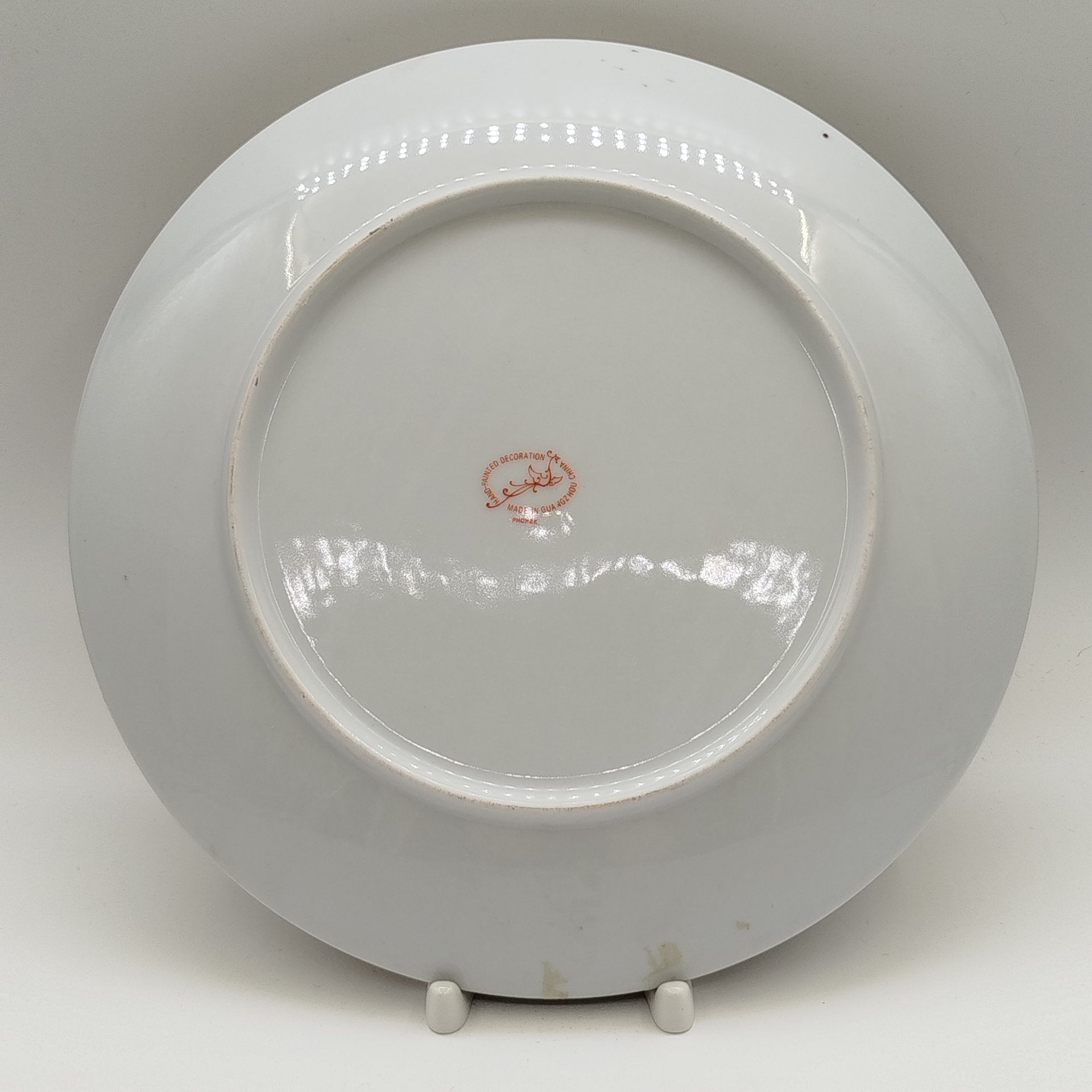 Тарелка декоративная, украшенная сюжетом в восточном стиле, Guangzhou Phonex, фарфор, деколь с подрисовкой, золочение, Китай, 1960-1980 гг.